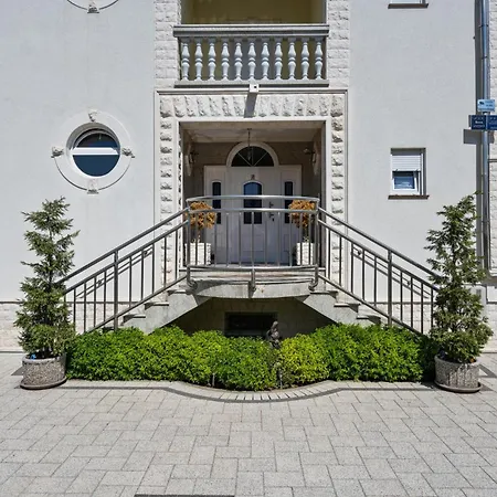 2 Bedroom Cozy In Διαμέρισμα