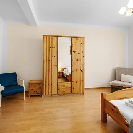 Διαμέρισμα 2 Bedroom Cozy In *