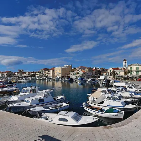 2 Bedroom Cozy In Διαμέρισμα Βόντιτσε